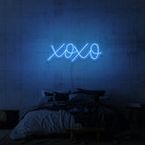 "XOXO" NEON SKILT