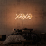 "XOXO" NEON SKILT