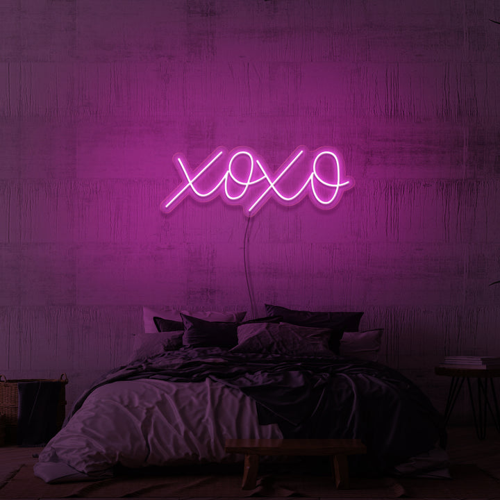 "XOXO" NEON SKILT